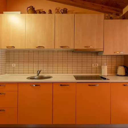 Orange 29 Apartman *