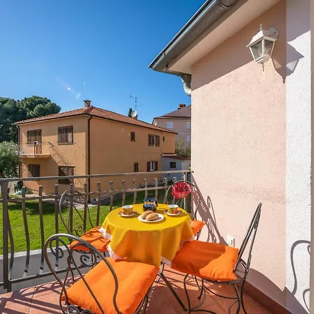 Orange 29 Apartman *