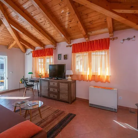Apartment Orange 29